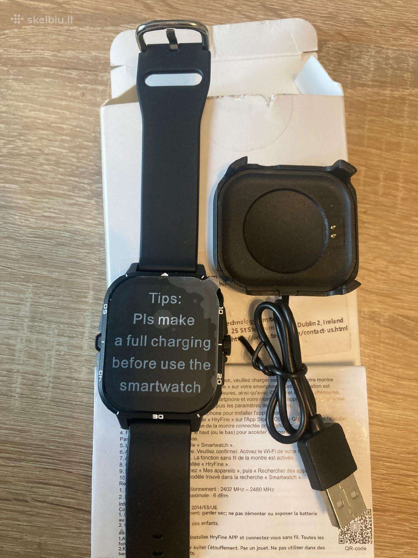 Išmanūs telefonai, ausinės, pakrovėjas, prožektor