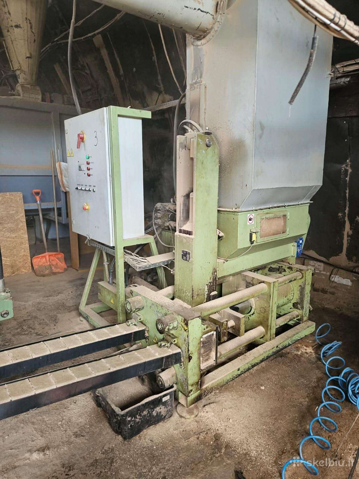 Briketų presas Ump440