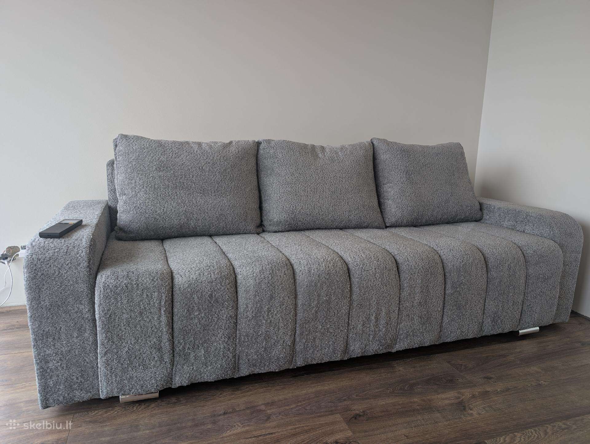 Nauja sofa-lova