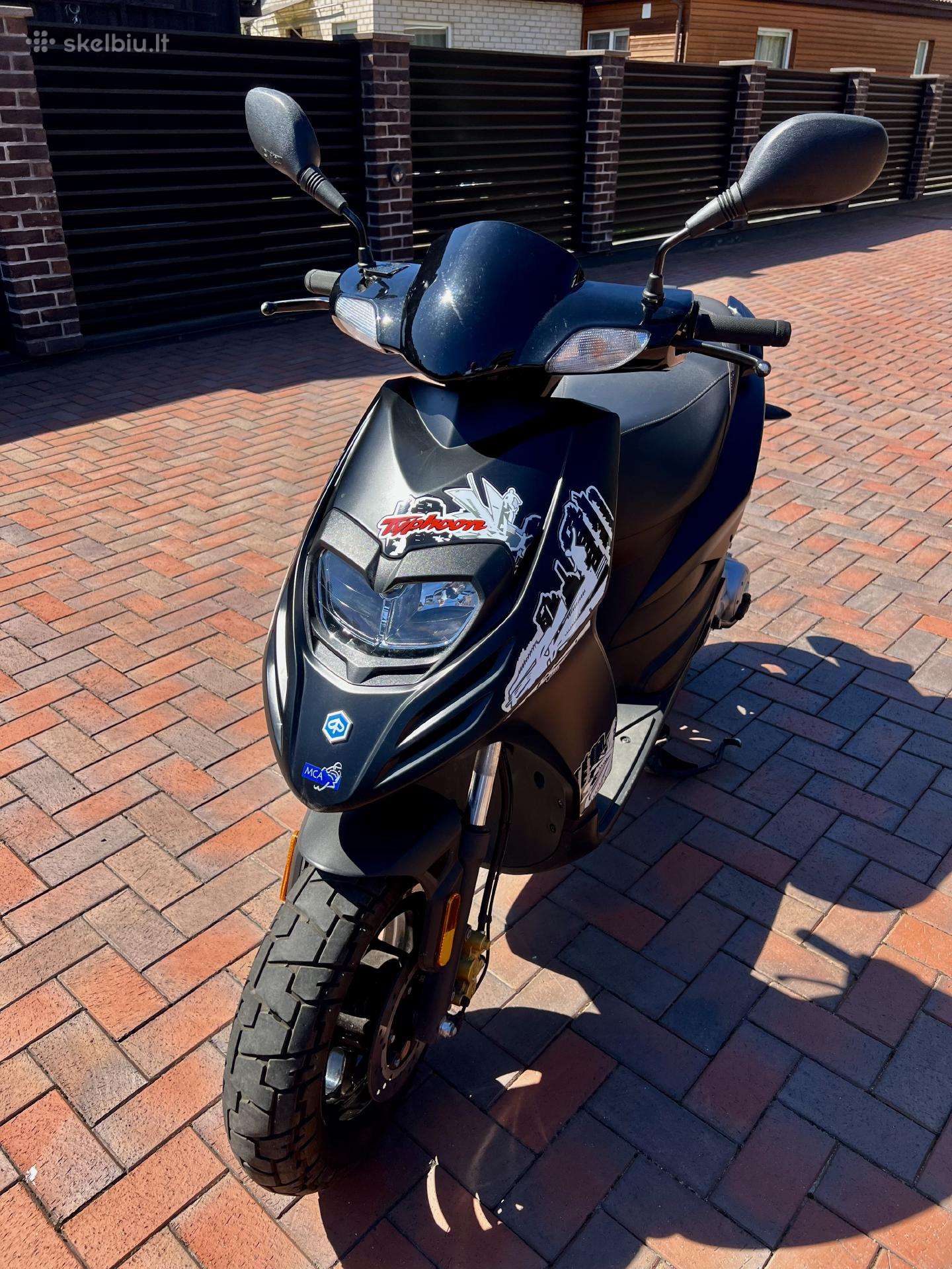 Piaggio Typhoon 50cc, scooters / mopeds