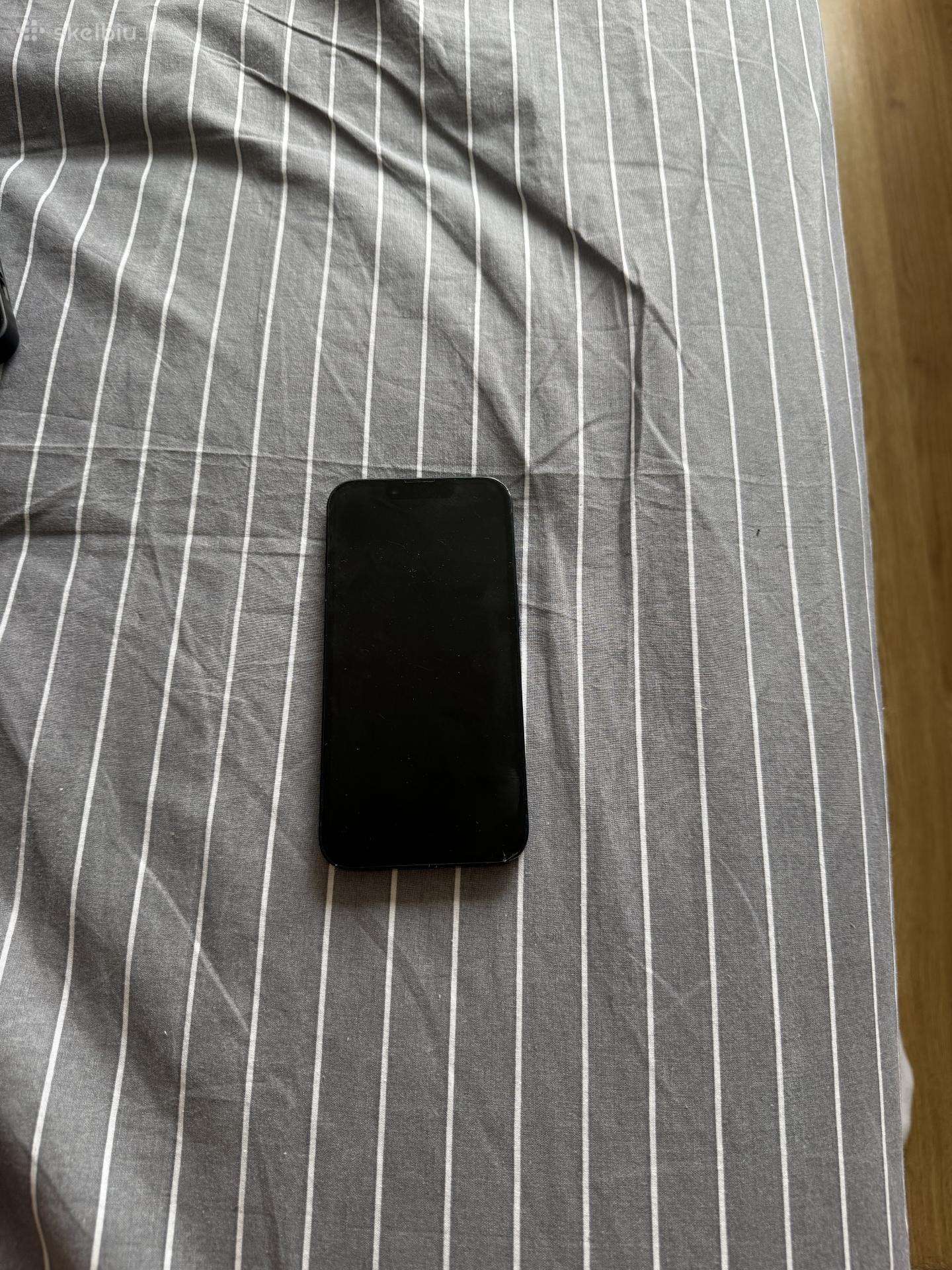 iPhone 14 74% of battery