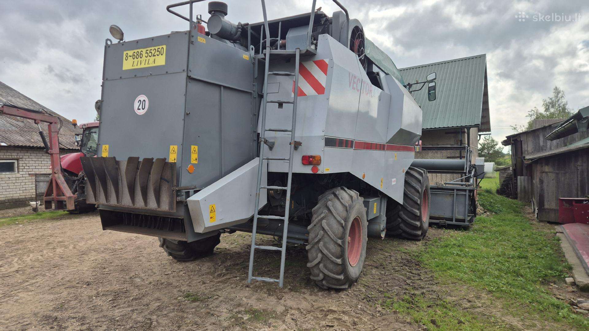 Rostselmash 420, combine harvesters