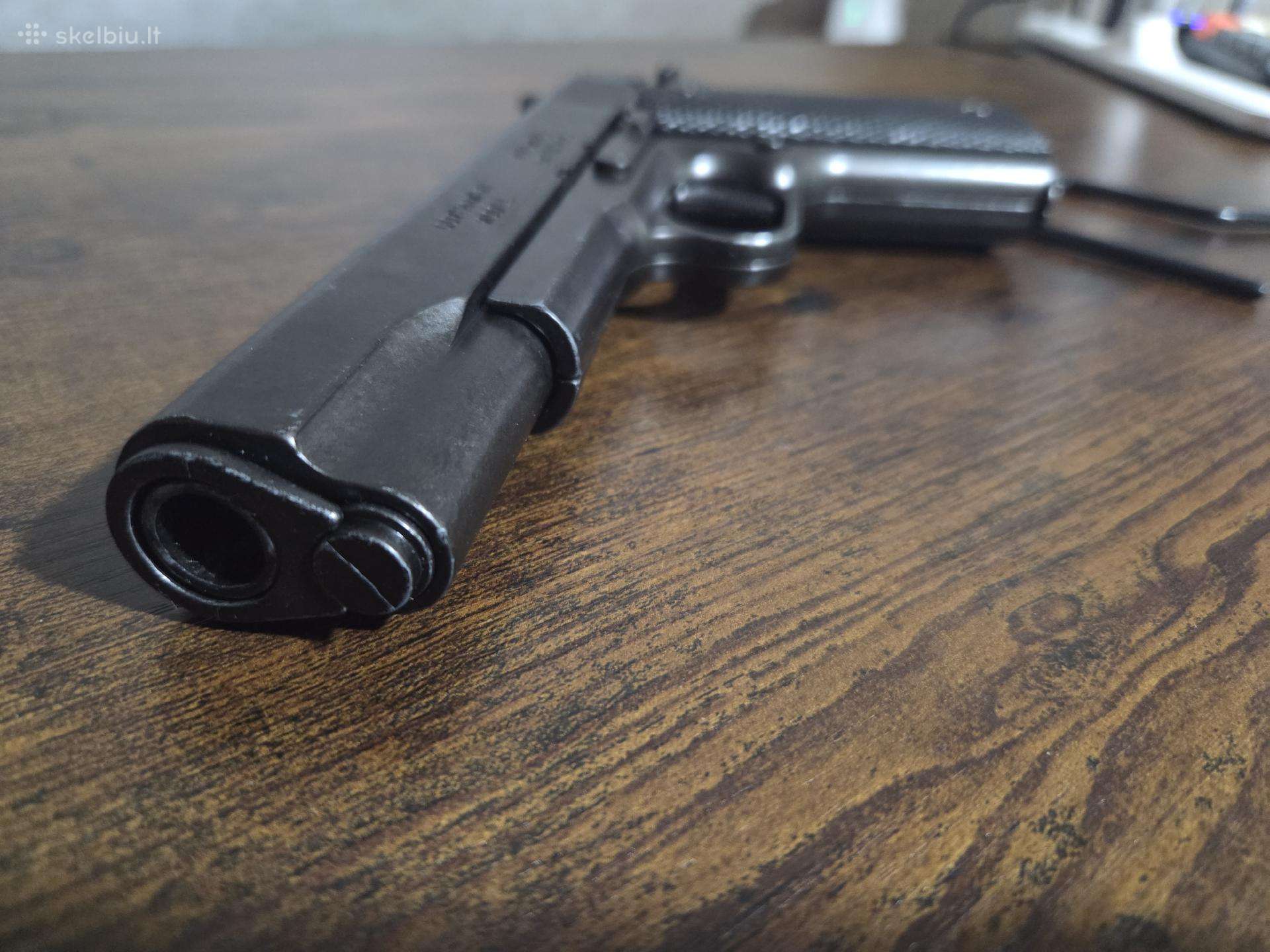 1911 ginklo replika