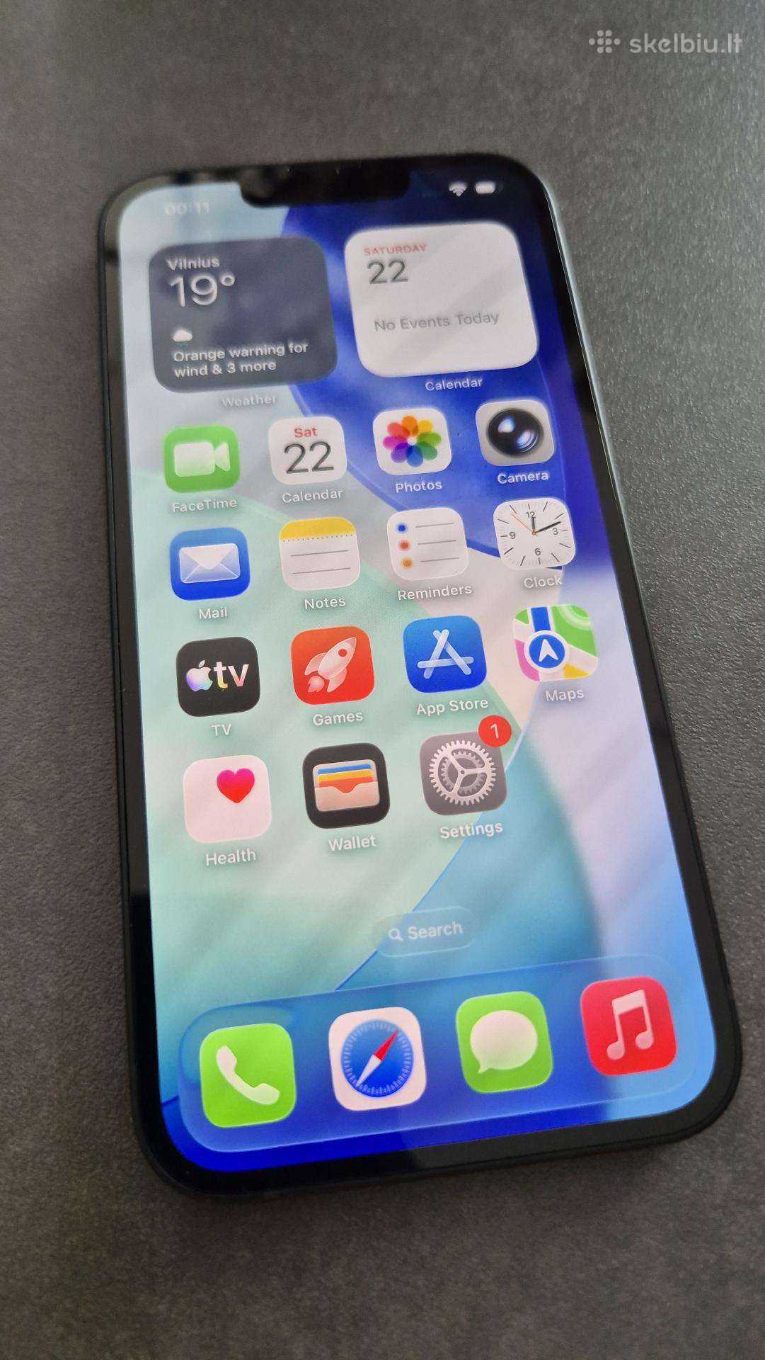 iPhone 16e