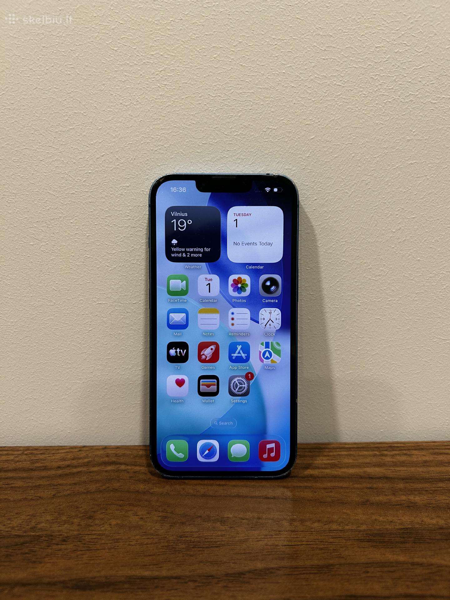 iPhone 13