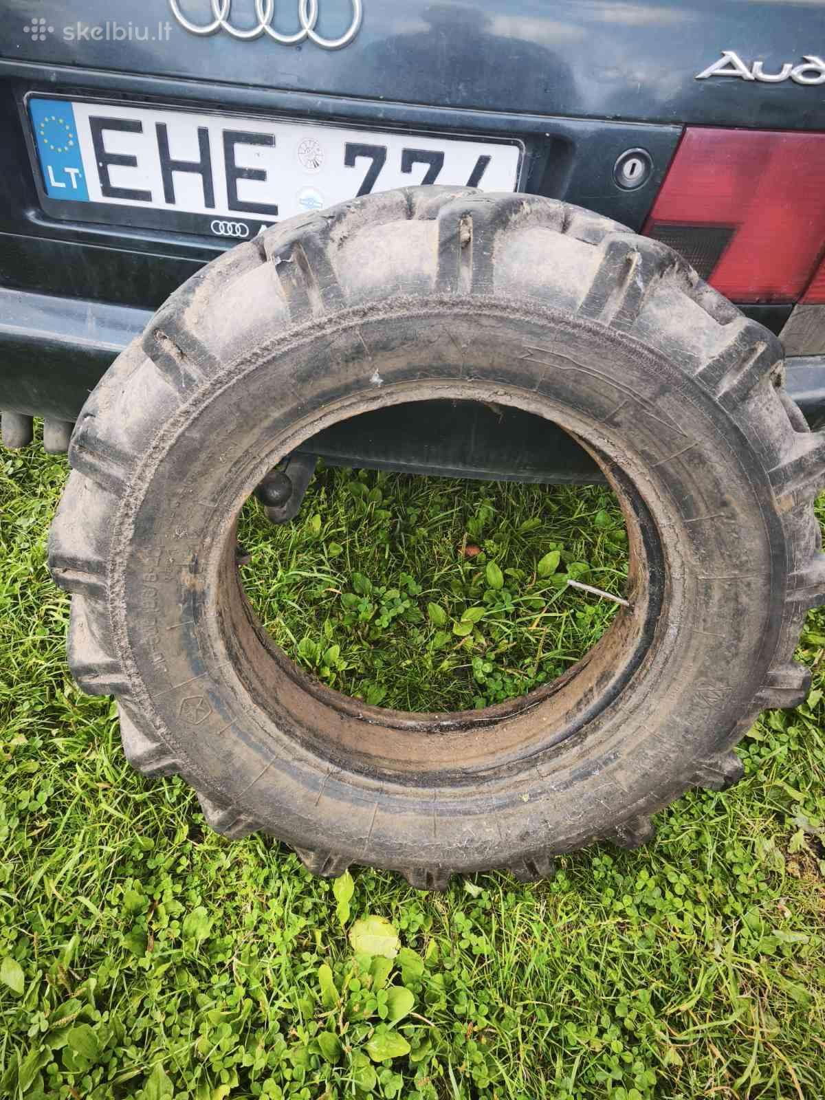 Traktoriaus T-40 priekinė padanga 8.3-20 (210-508)