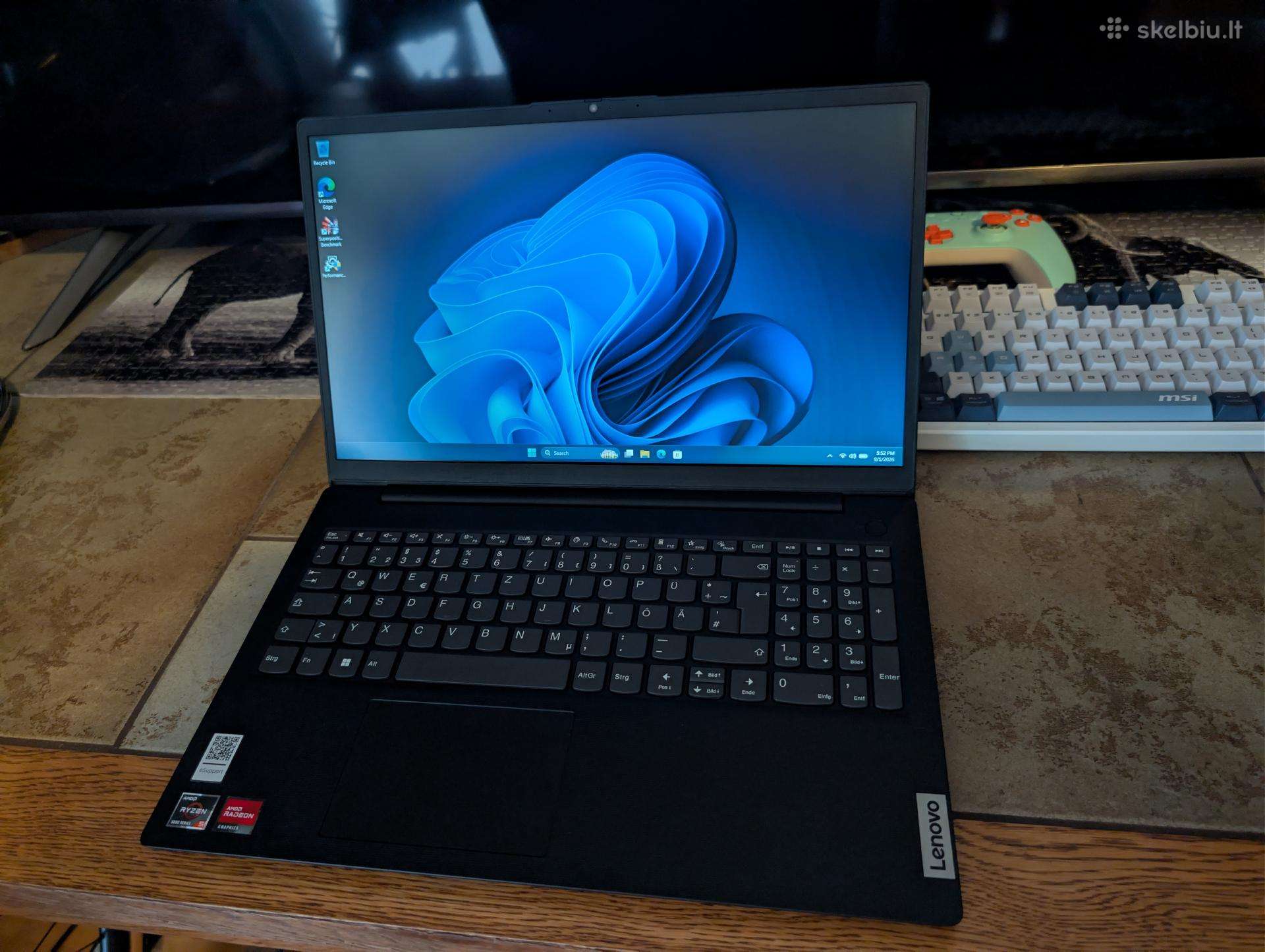 Lenovo V15, Ryzen 5 5625u, 500gb Nvme SSD, 8gb RAM
