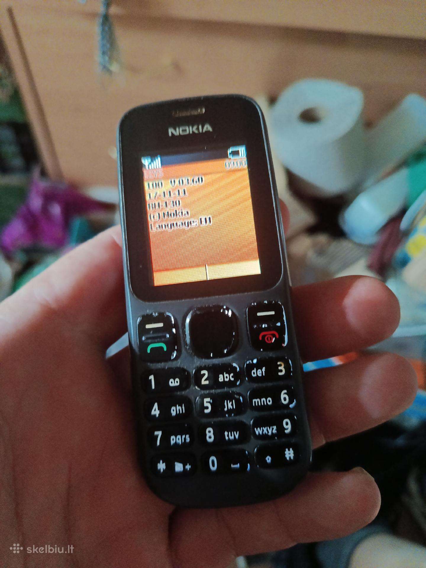 Nokia 100