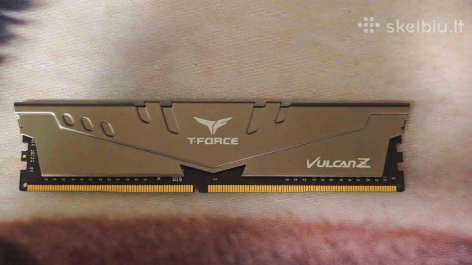 RAM ddr4 1x8gb 3000mhz Cl16-18-18 1.35v