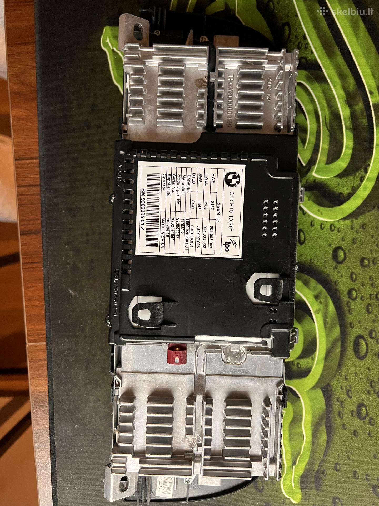 Bmw f10-11 didysis Cic ekranas 9266381-01