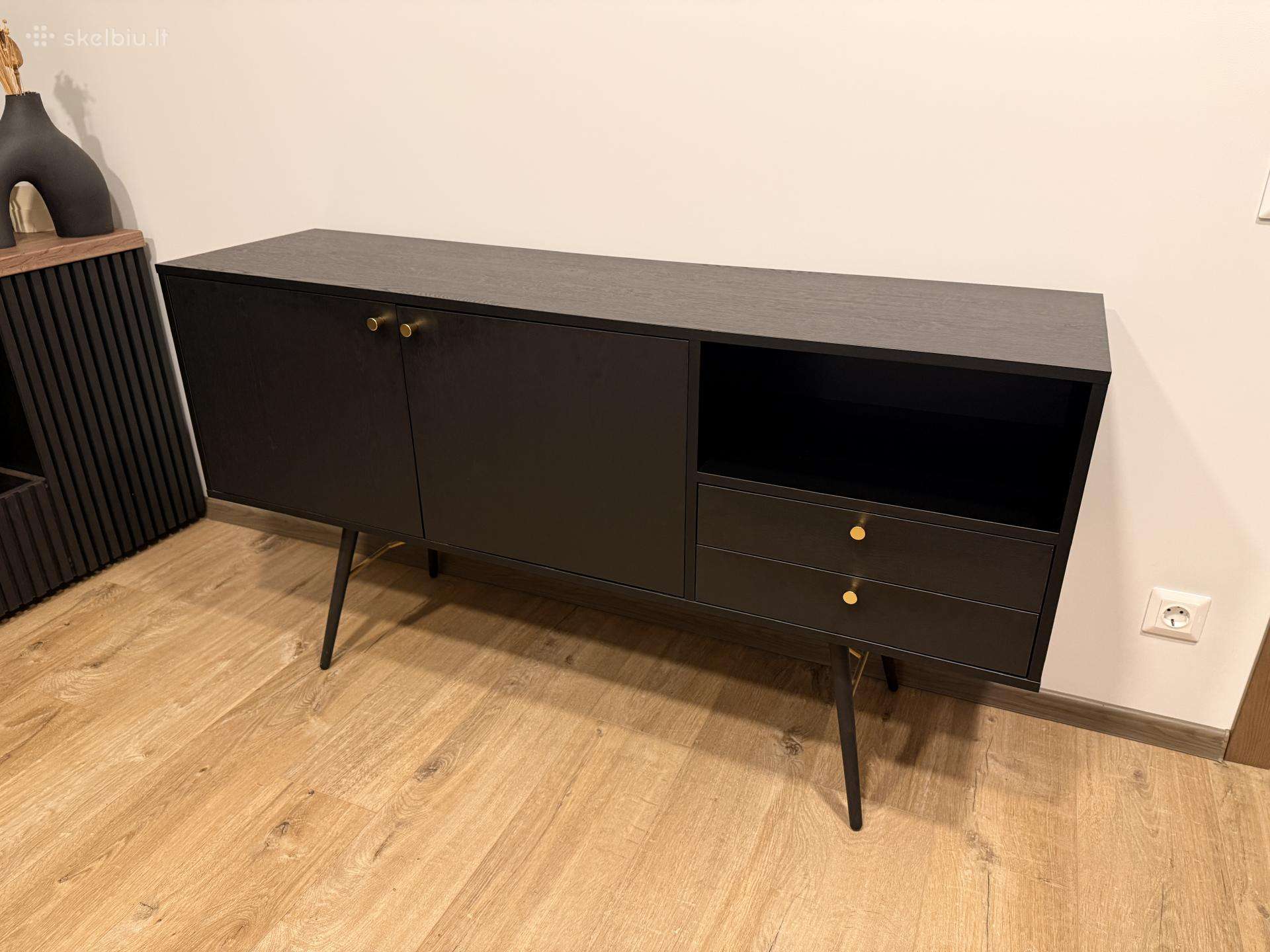 Komoda juoda 80x40x150 cm