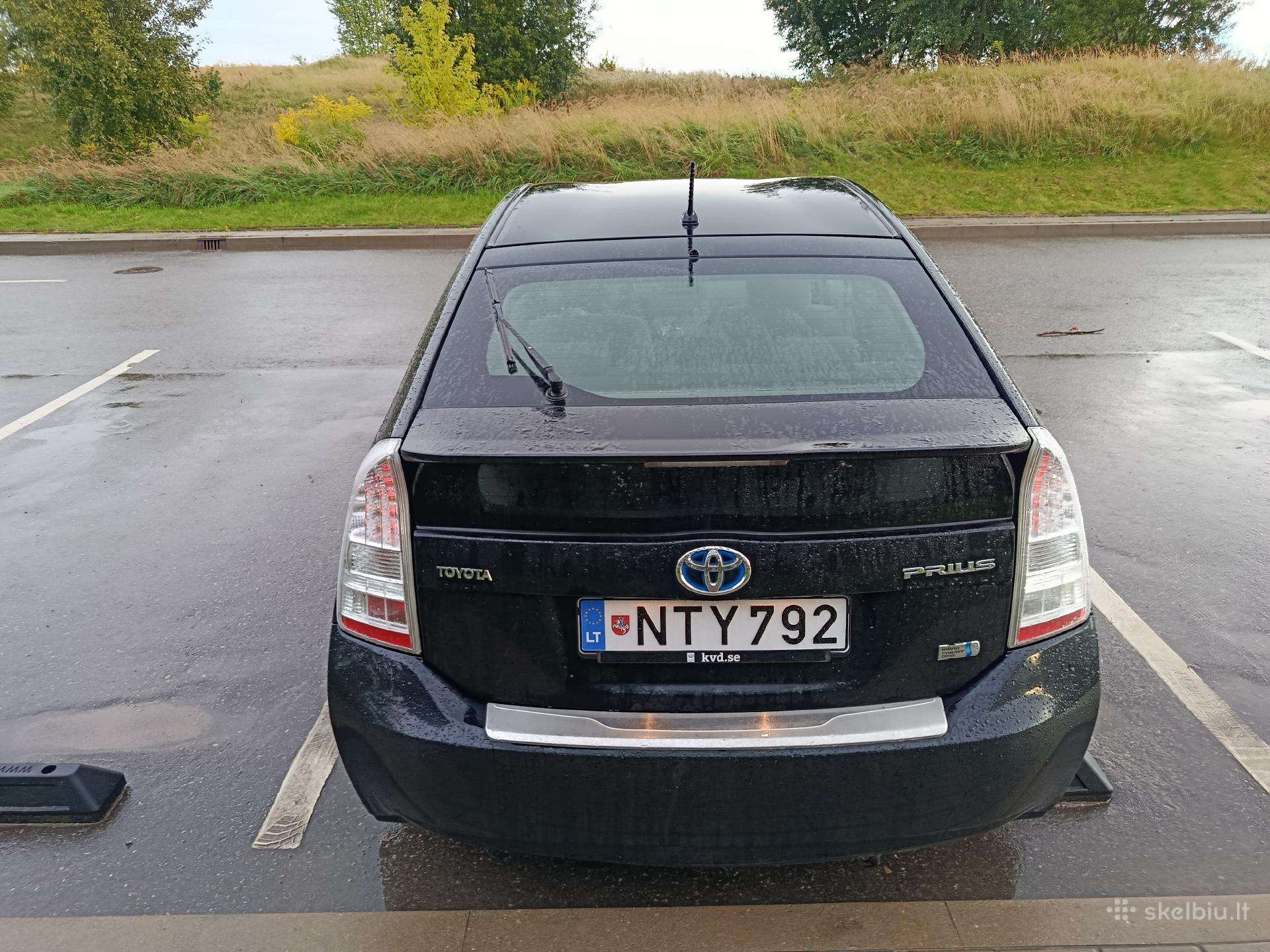 Toyota Prius, Хэтчбек