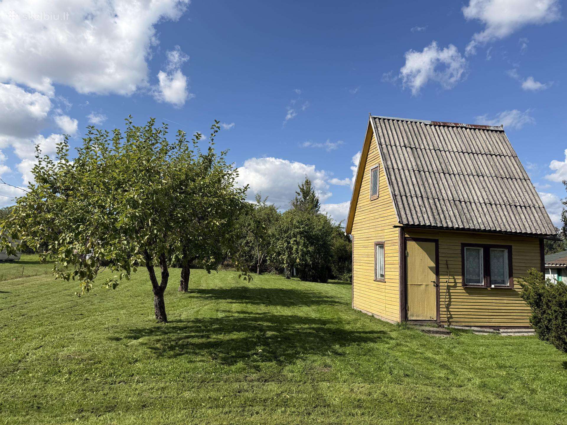 Parduodamas 6 a sodas su nameliu Obelinės sodai