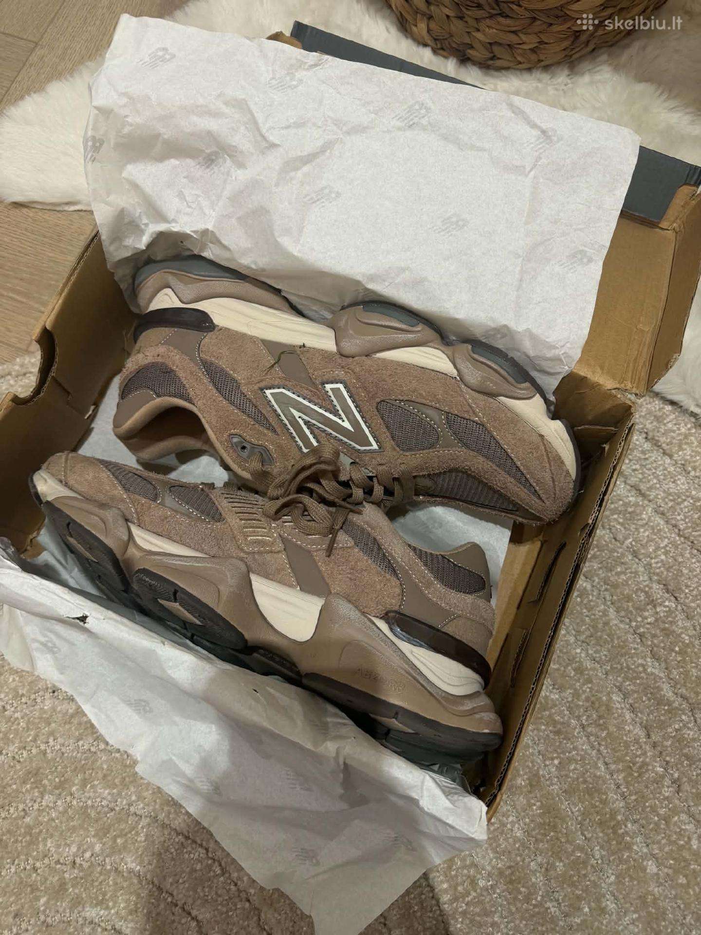 New Balance 9060 Rudi batai
