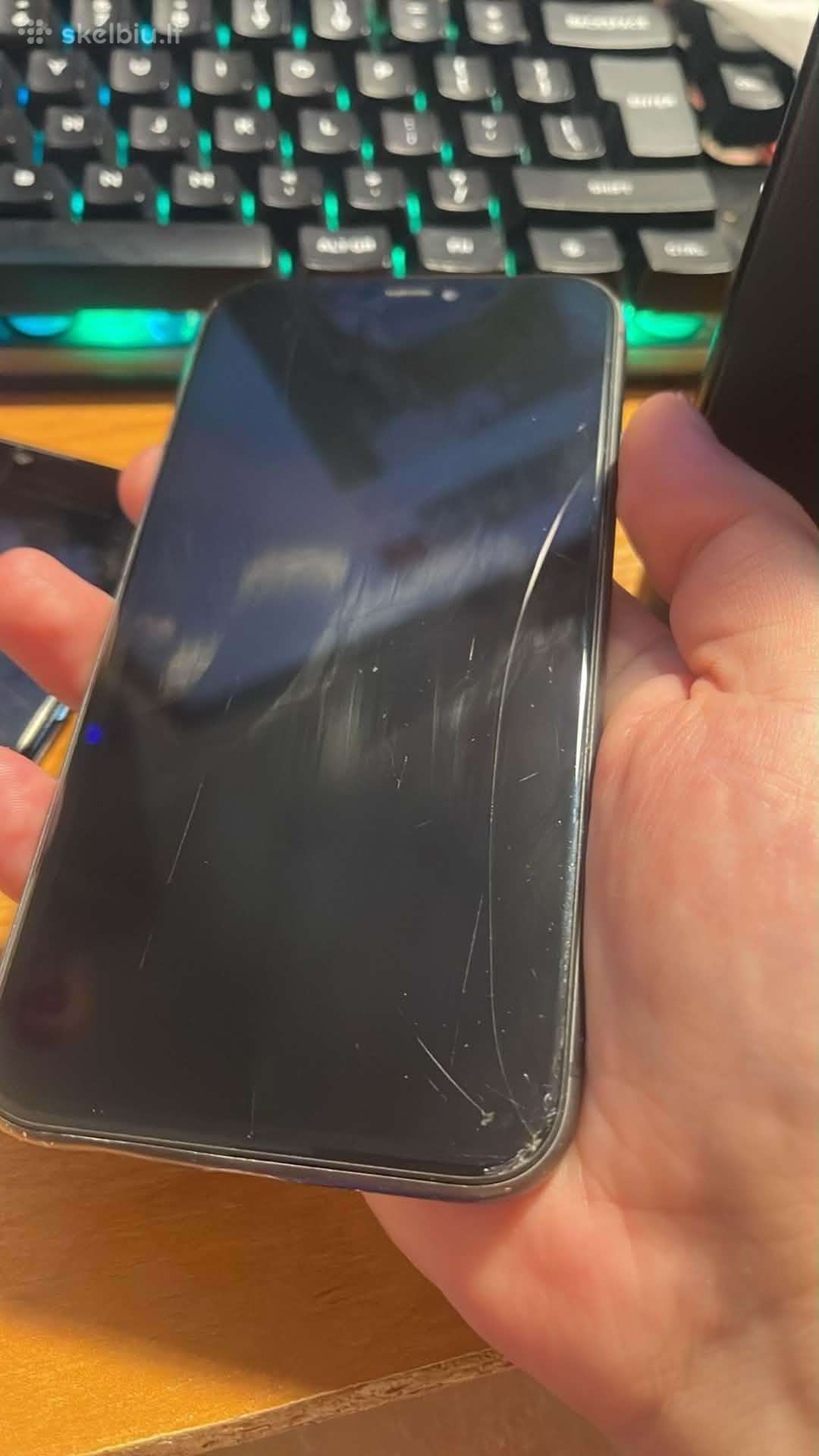 iPhone 11 64gb