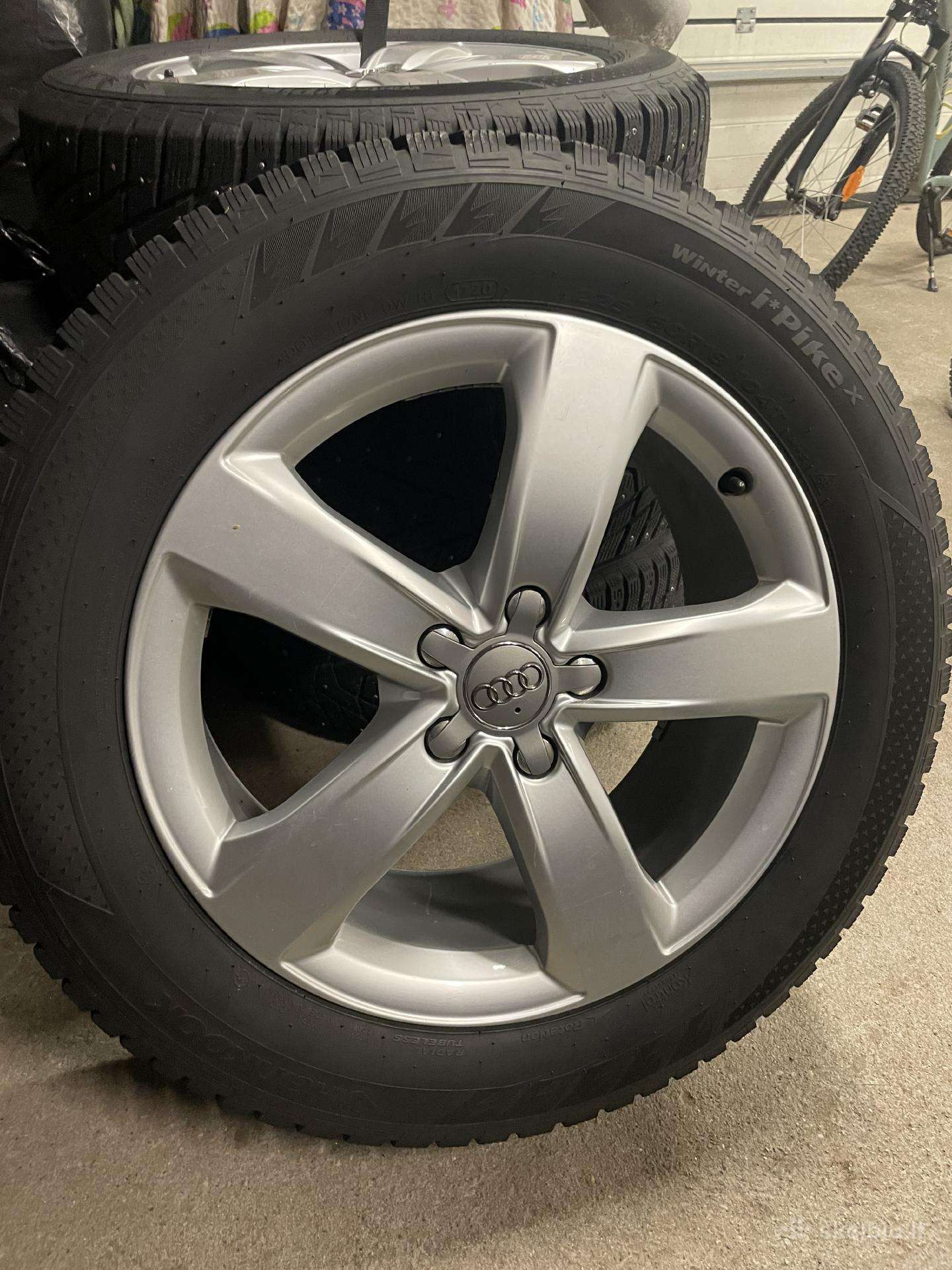 Audi Q5 žieminiai ratai su padangomis! R18