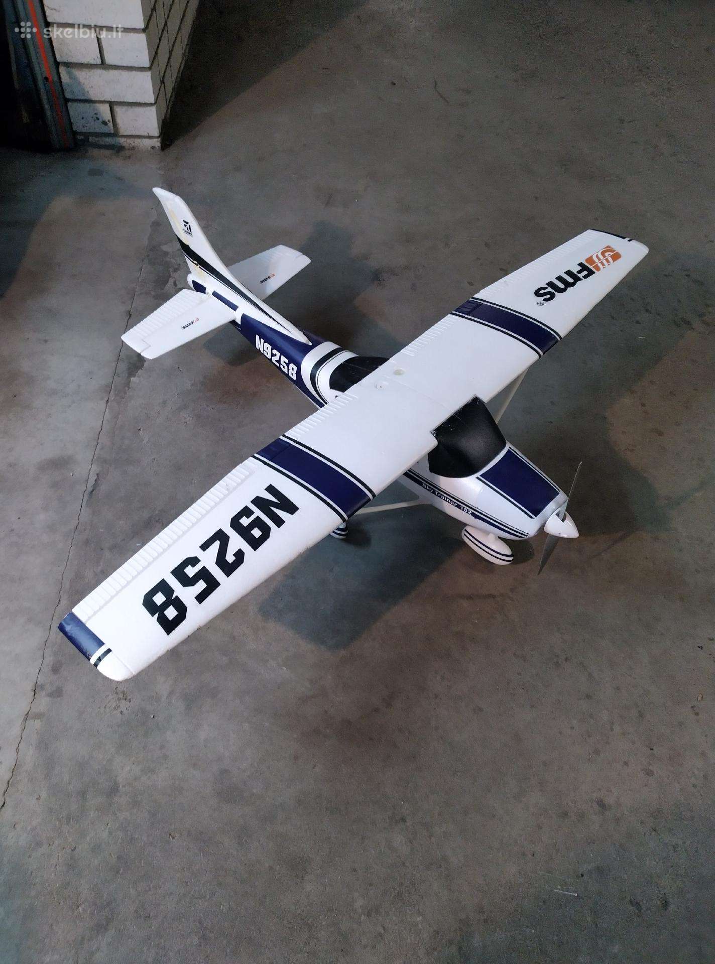 Cessna 182 Skytrainer lektuvas 1400mm