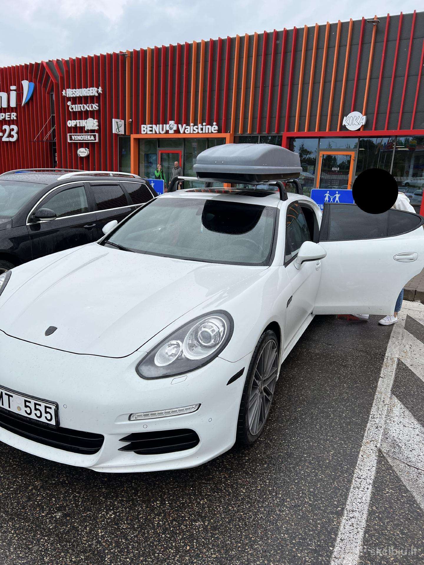 Porche Panamera stogo skersiniai
