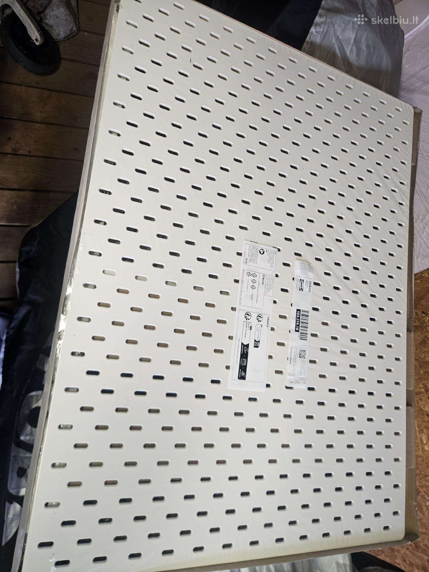 Ikea skadis
