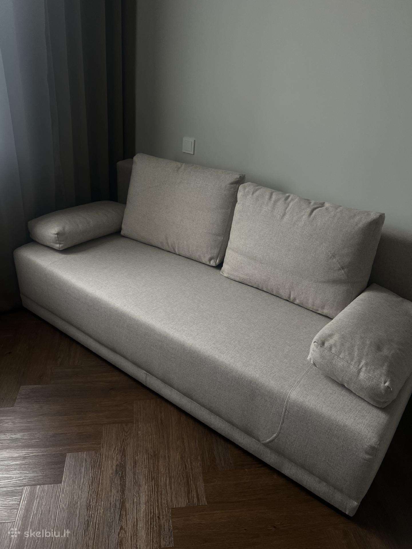 Išskleidžiama sofa lova