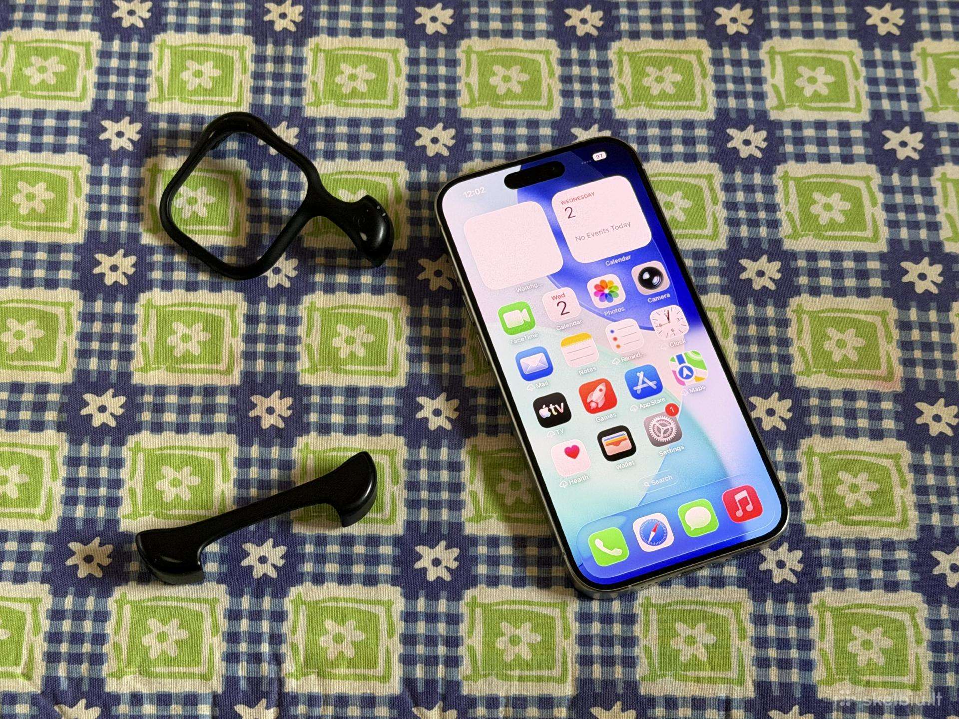 iPhone 15 pro 128gb white titanium + arc pulse