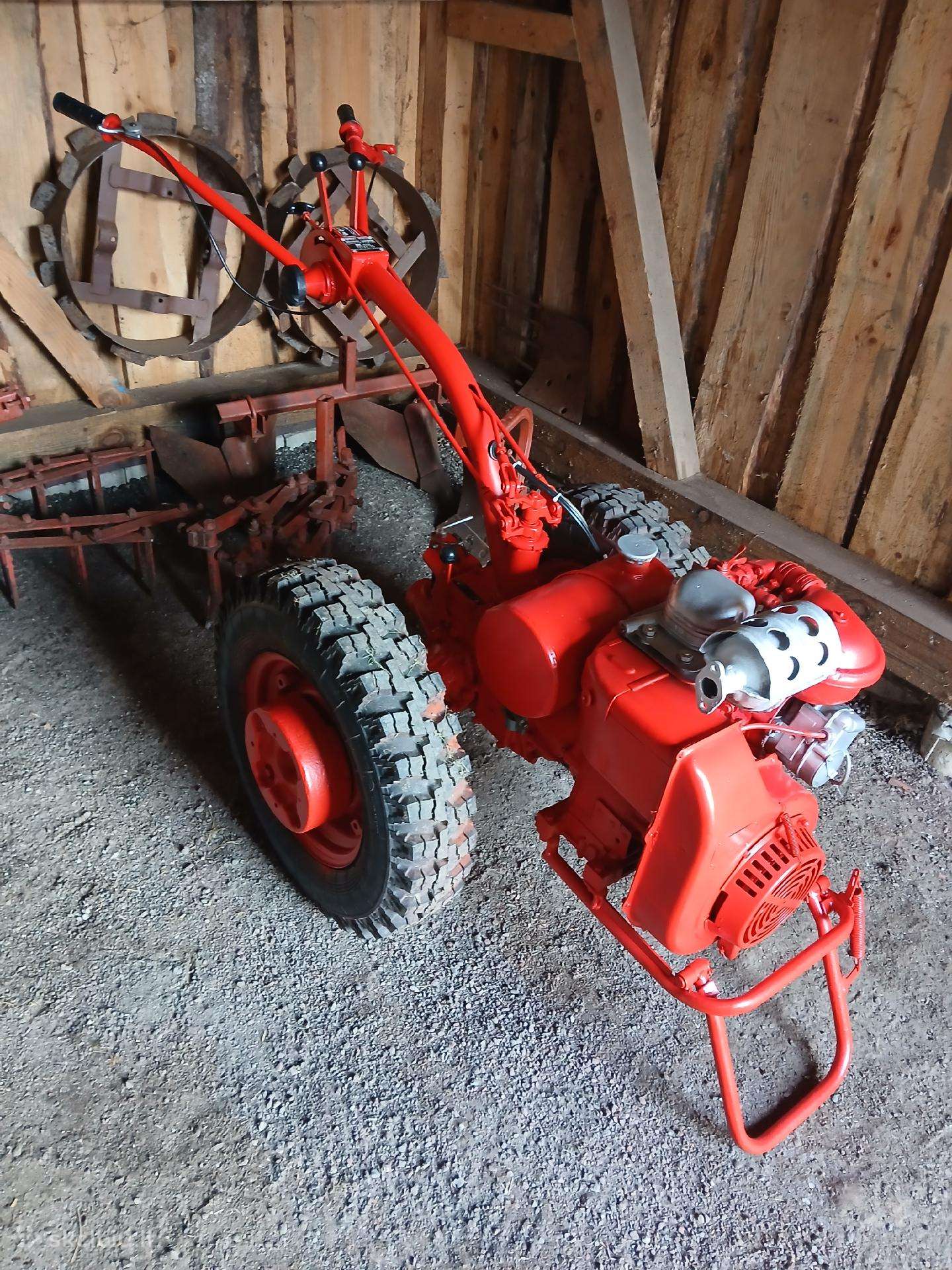 Parduodamas motoblokas Mtz-06