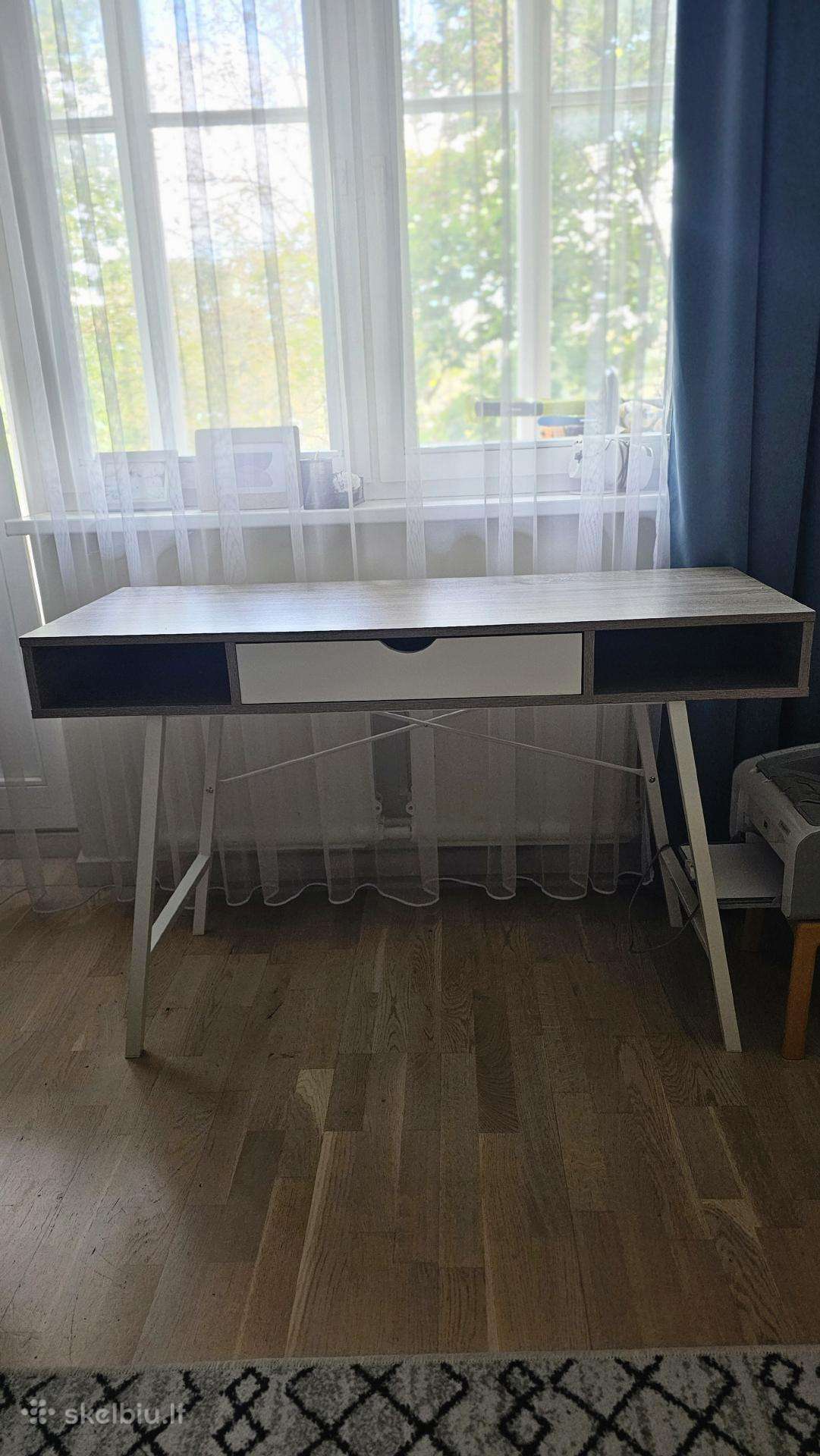 Rašomasis stalas