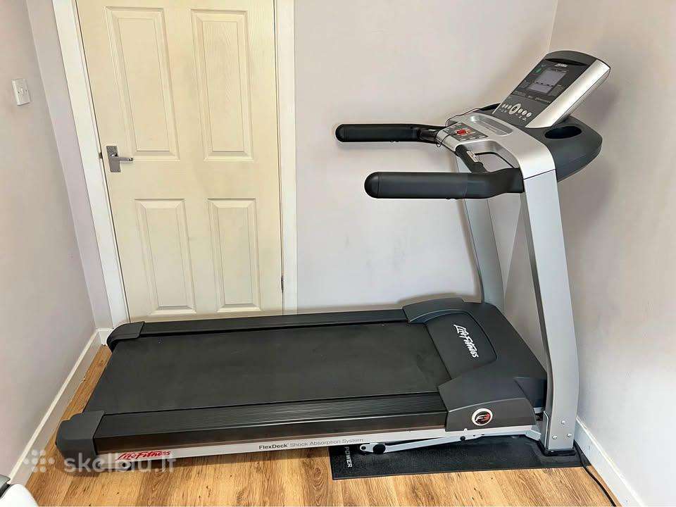 Bėgimo takelis Life Fitness F3