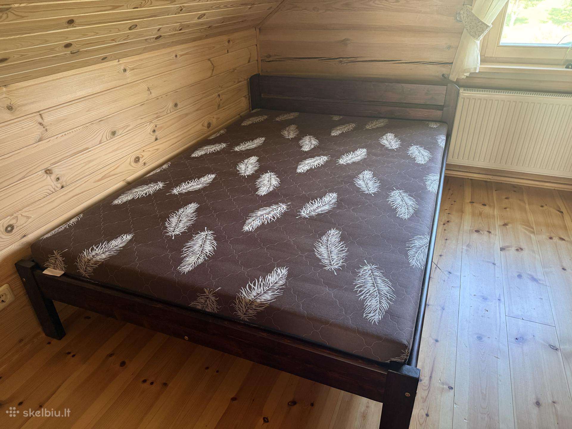 Parduodu medžio masyvo lovas