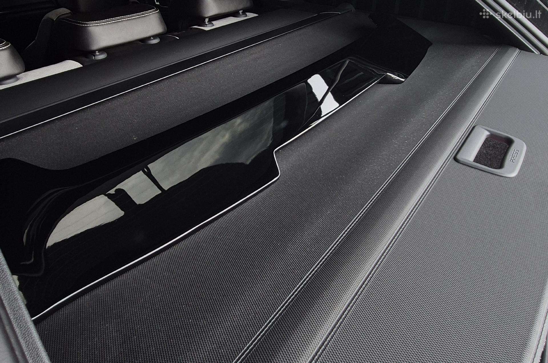 Parduodu nauja ir padažyta Skoda RS spoilerį