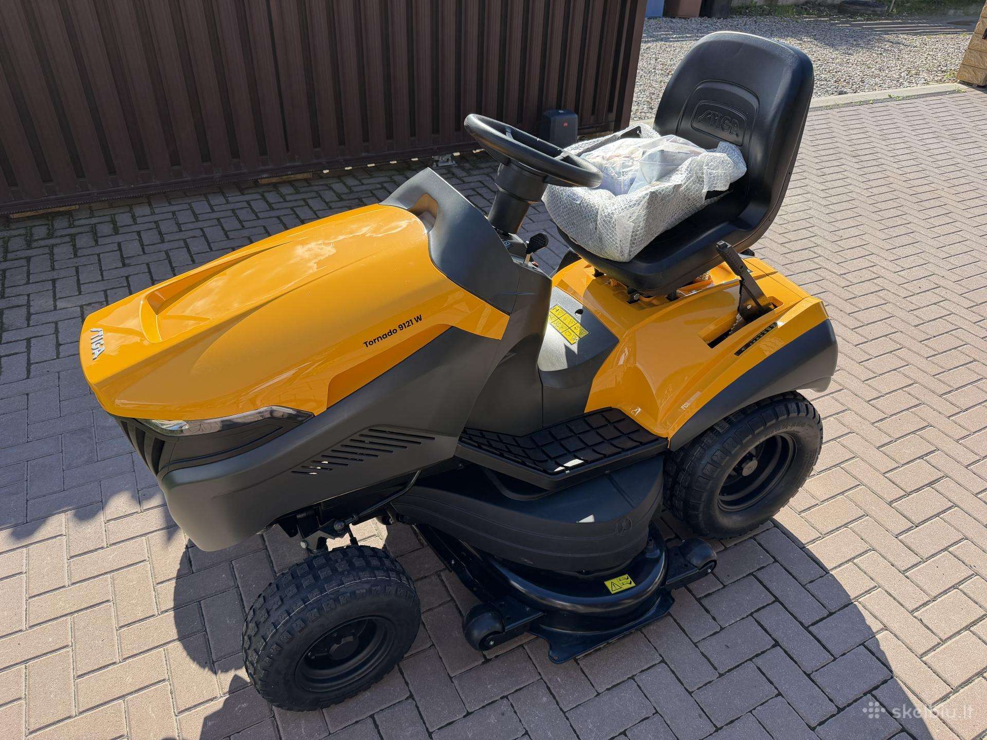 Sodo traktoriukas Stiga 9121w