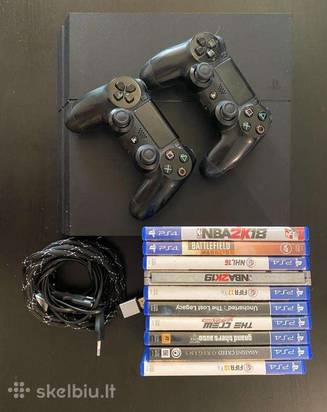 Ps4 500gb + 2 pulteliai + žaidimai