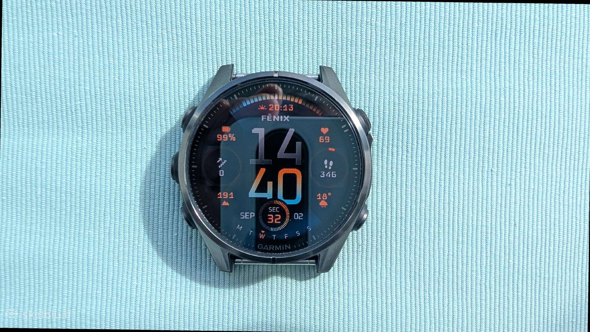 Garmin Fenix 8 Amoled 43mm su garantija