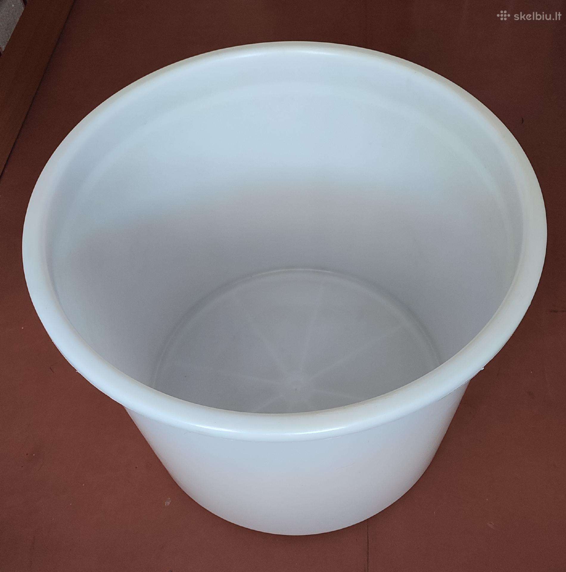 Plastikinė talpa 80 litrų.