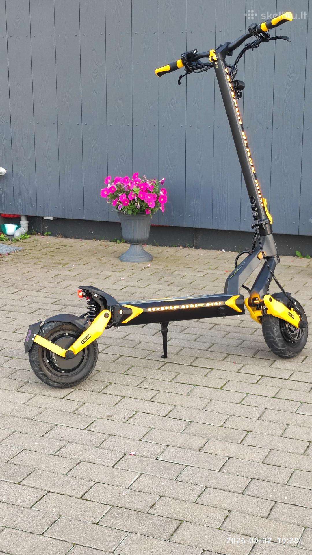 Electric scooter Teverun