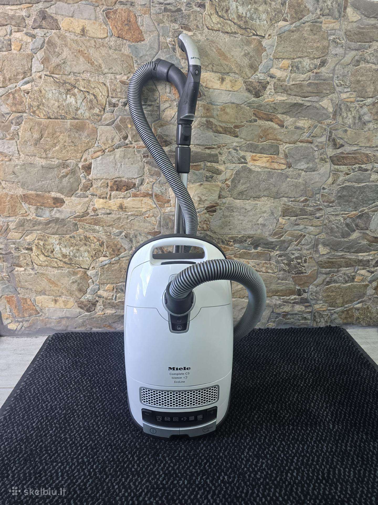 Dulkių siurblys Miele Complete C3