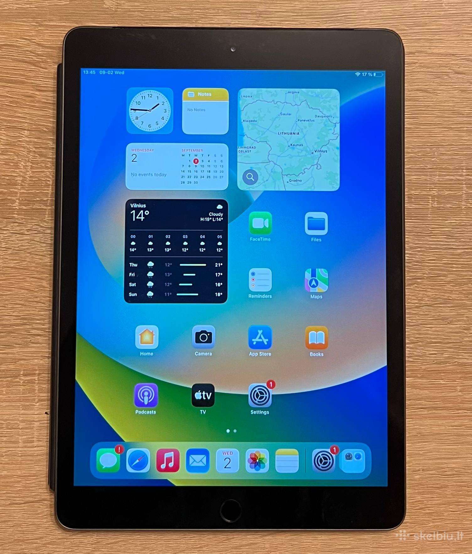 iPad 8th Gen 32gb WiFi+4G Space Grey+smart Cover