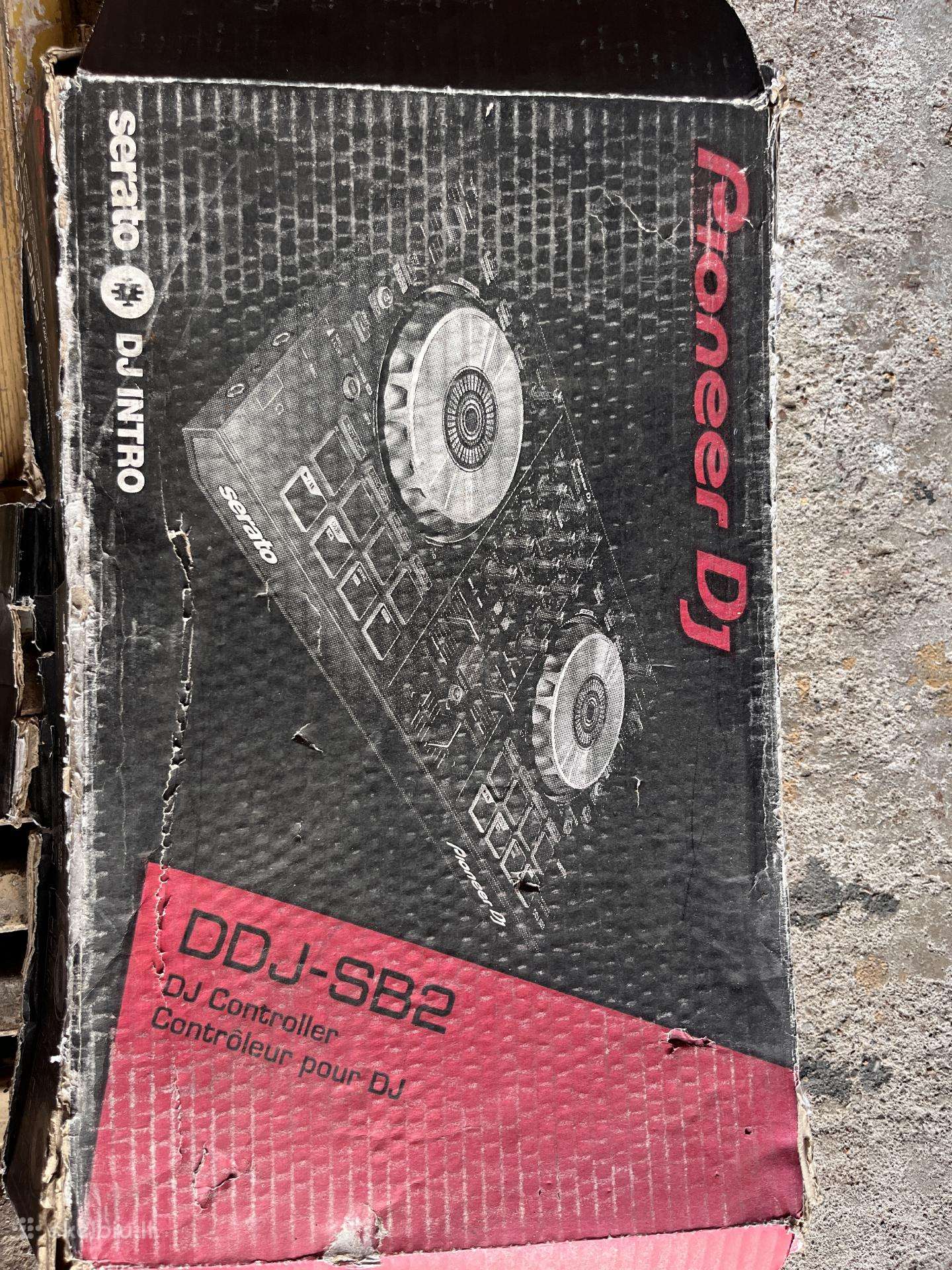 Dj kontroleris