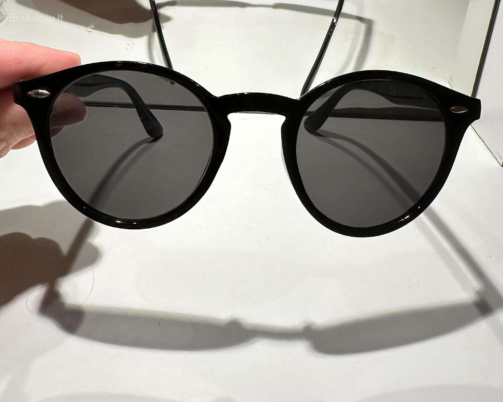 Black Round Sunglasses (Classic Unisex Design)