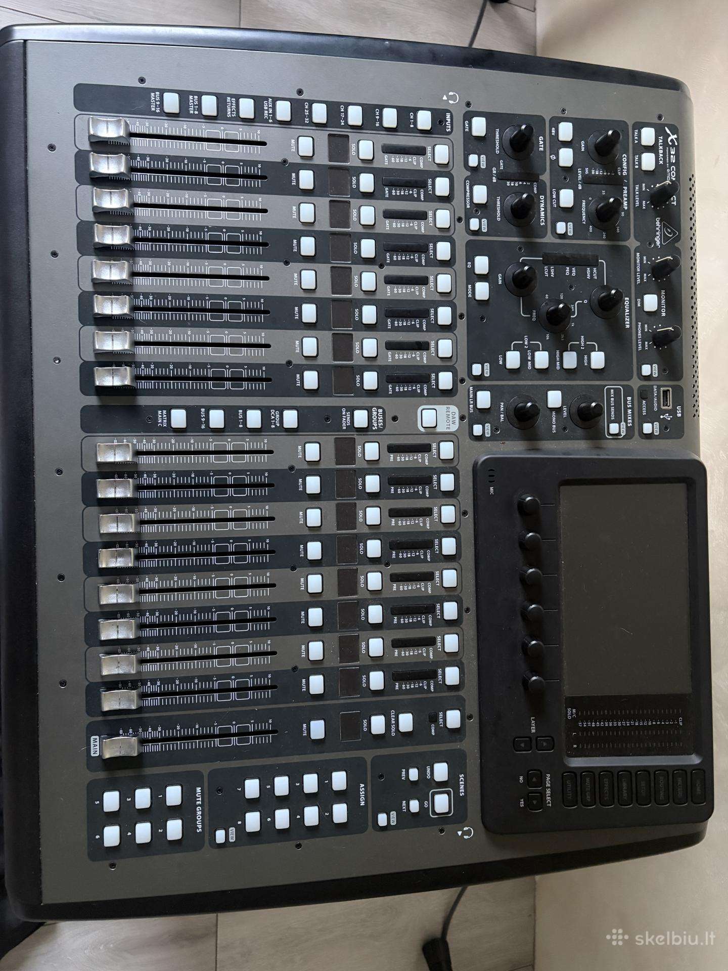 Parduodu Behringer X32 Compakt