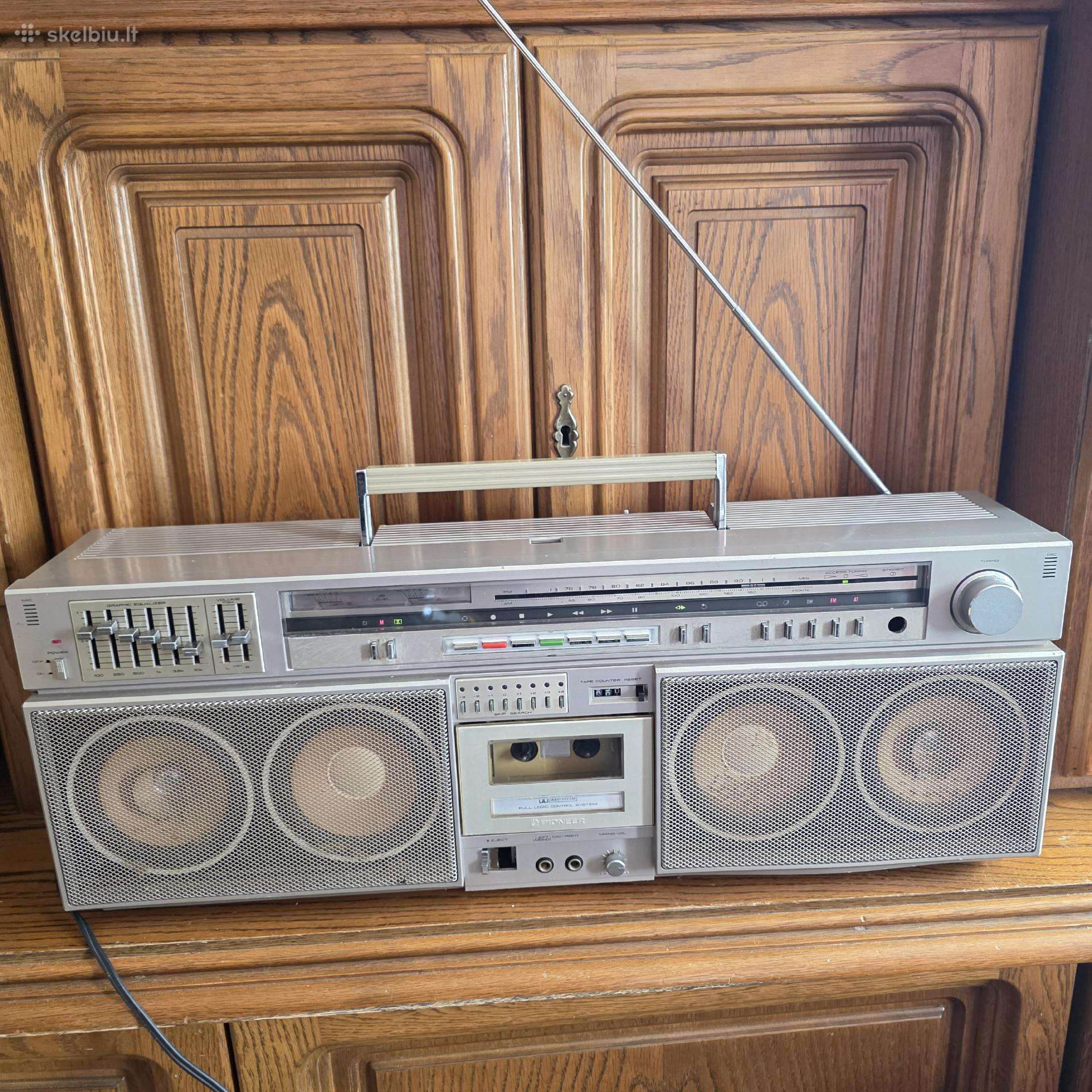 Pioneer Sk-900