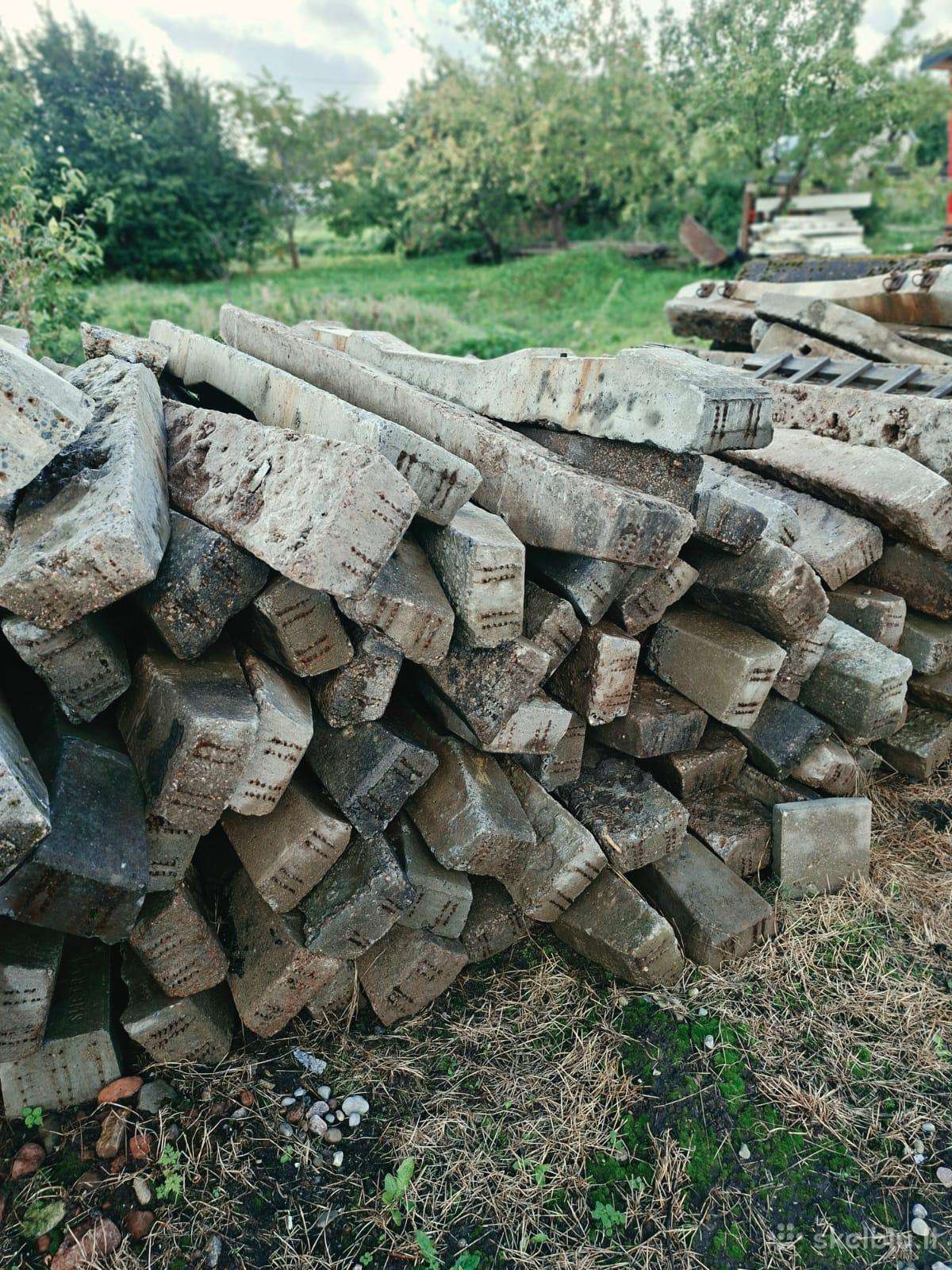 Blokeliai, gelžbetonio pabėgiai, 5 t.akmenų