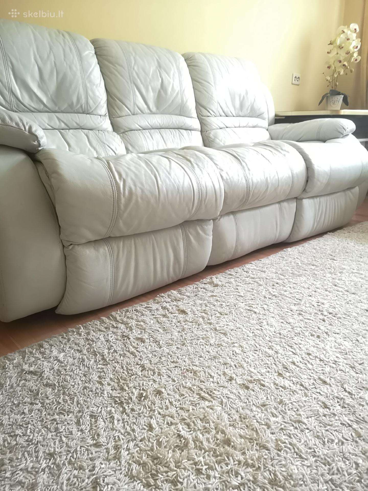 Relaksaciniai odiniai baldai