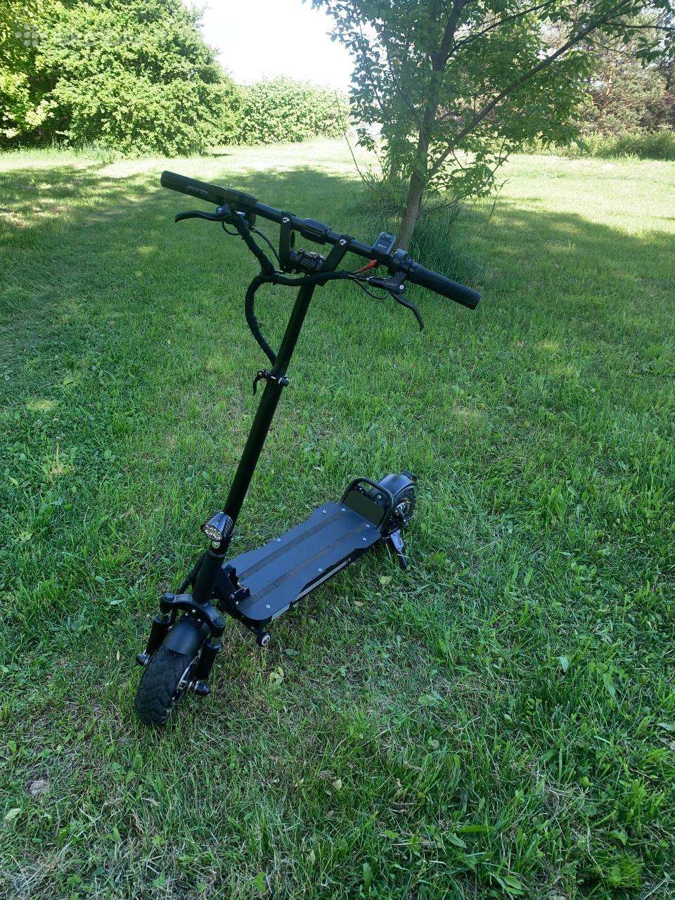Electric scooter Beaster