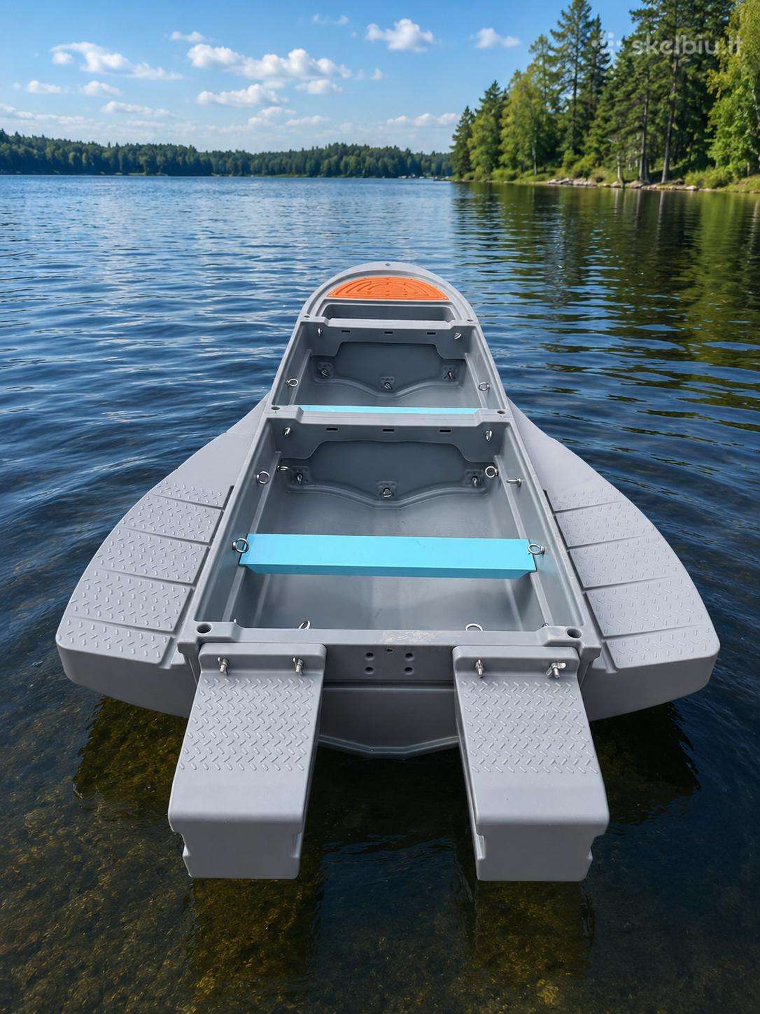 Kita, plastic boats