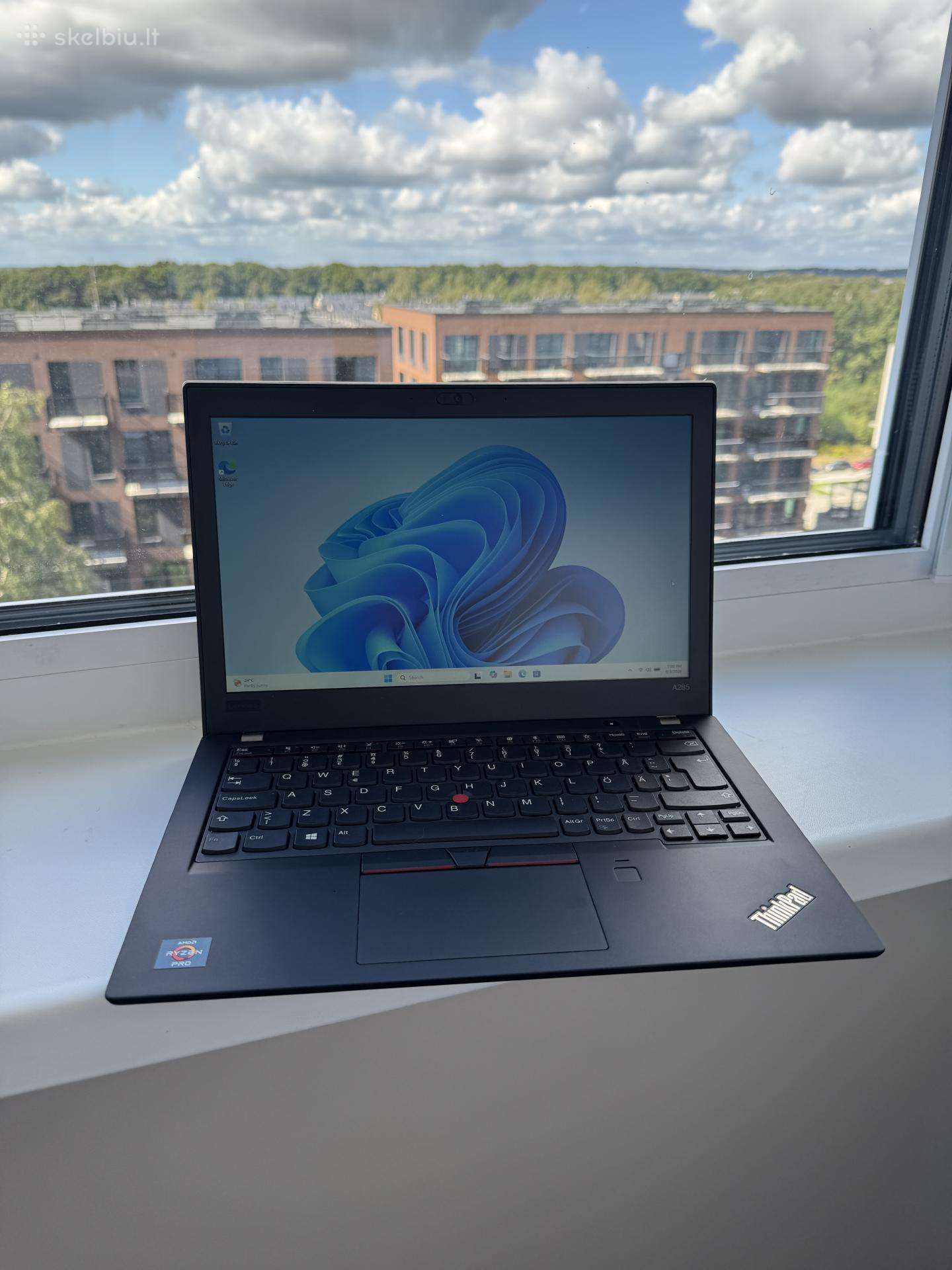 Lenovo Thinkpad A285