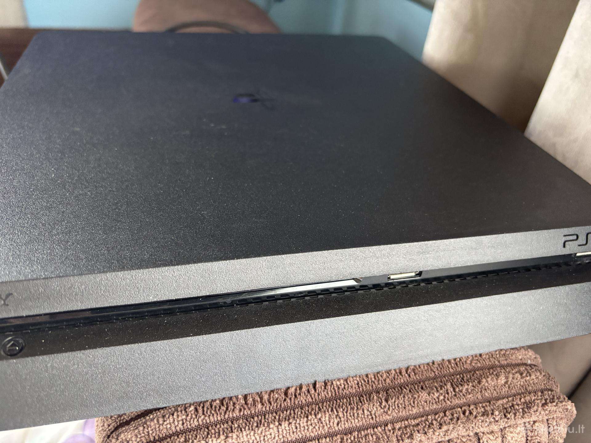Playstation 4 Slim 1tb (Jailbreak / Atrišta)