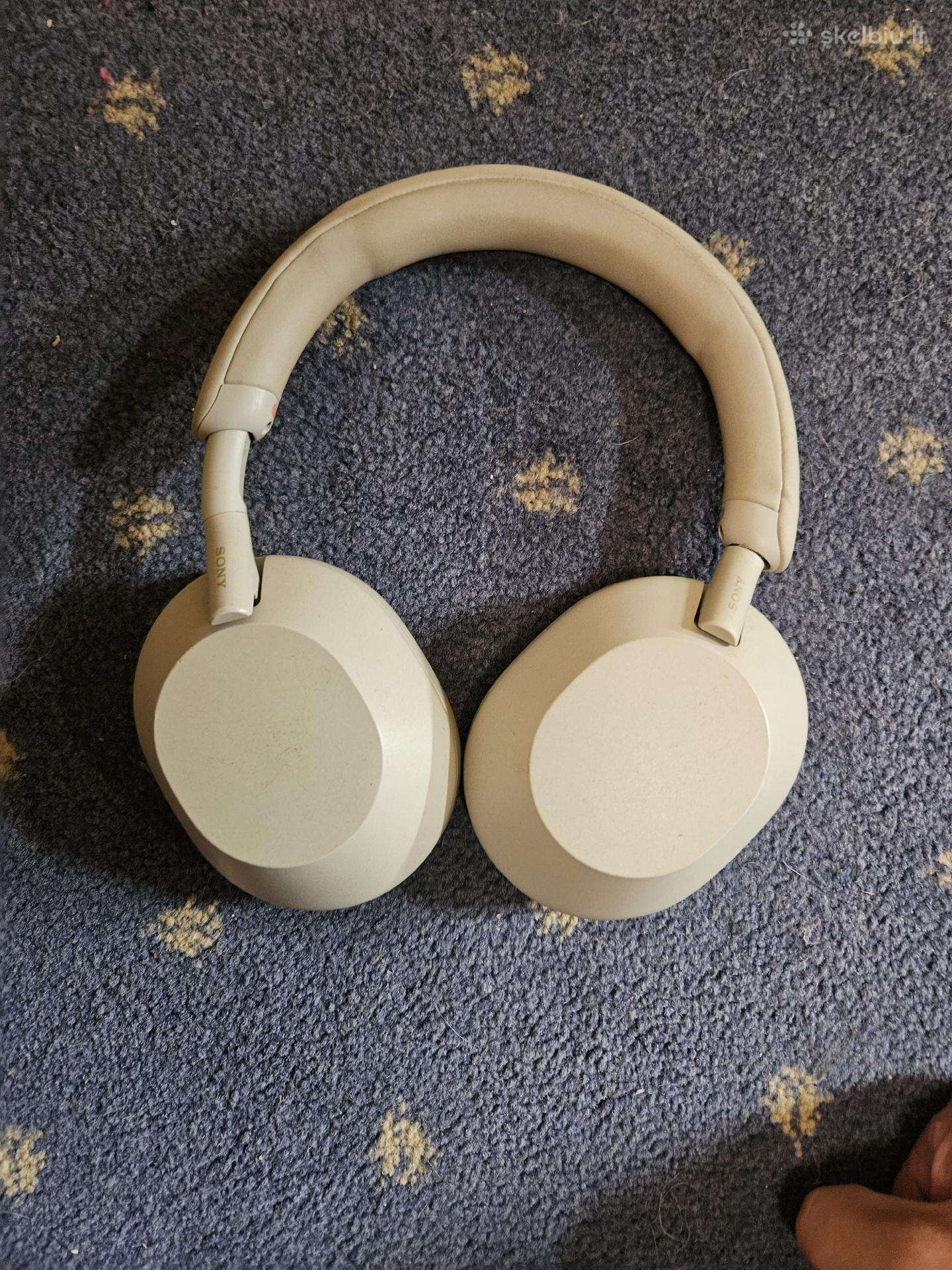 Sony Wh-1000xm5