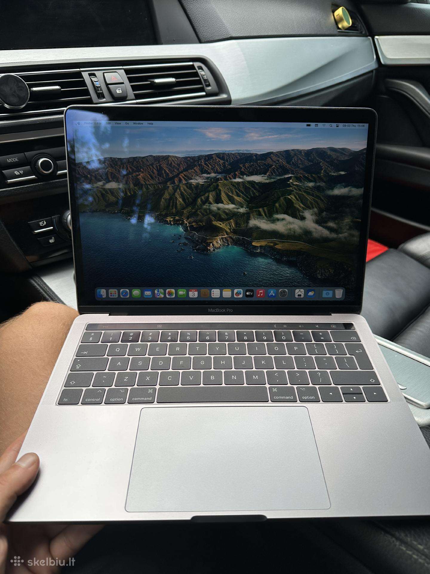 Apple MacBook Pro A1706 Touchbar