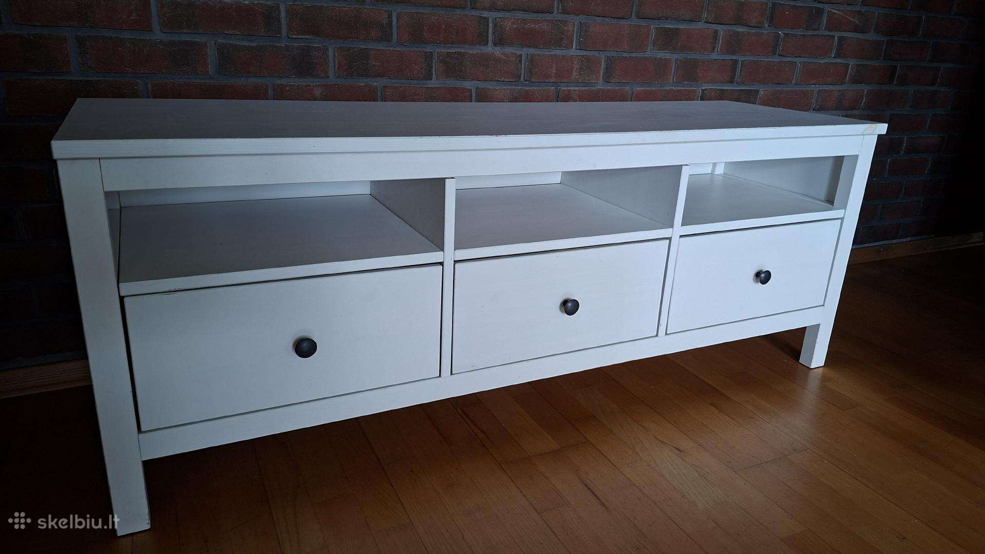 TV staliukas Hemnes iš Ikea